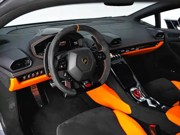 Lamborghini Huracan 2023