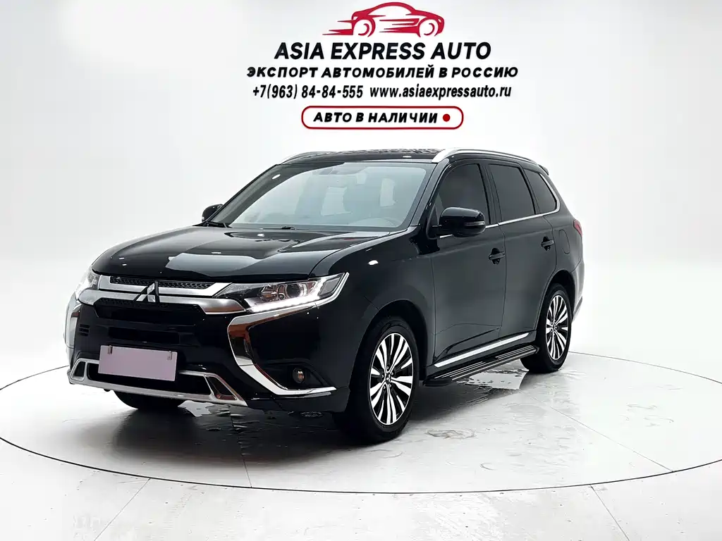 Mitsubishi Outlander 2022 — фото 1