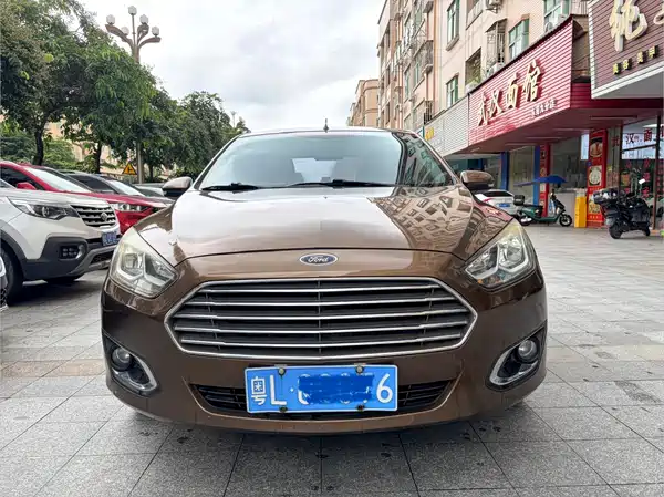 Ford Escort 2015