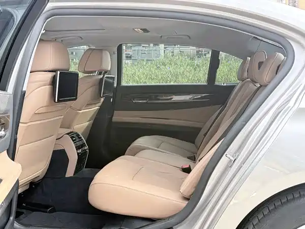 BMW 7 Series 2013
