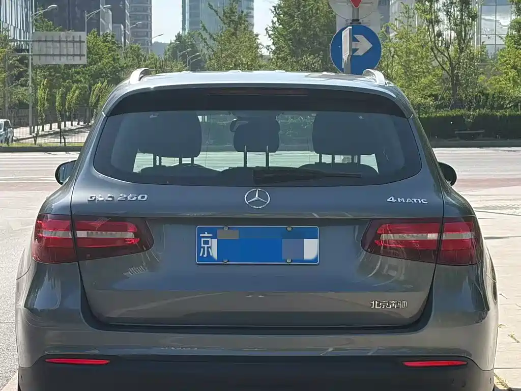 Mercedes-Benz GLC 2016 — фото 17