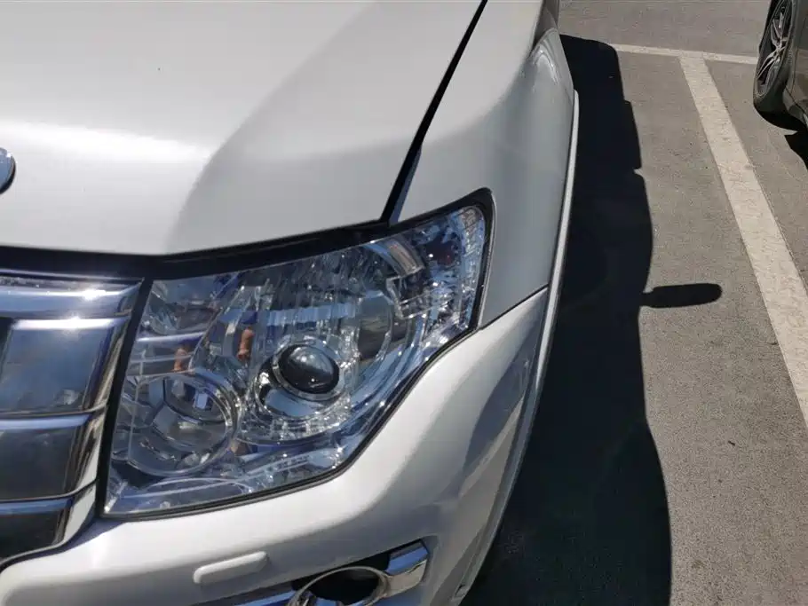 Mitsubishi Pajero 2018