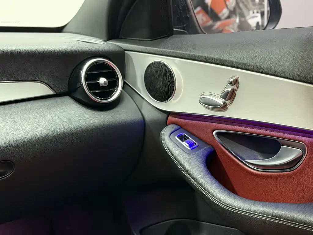 Mercedes-Benz C-Class 2020 — фото 14