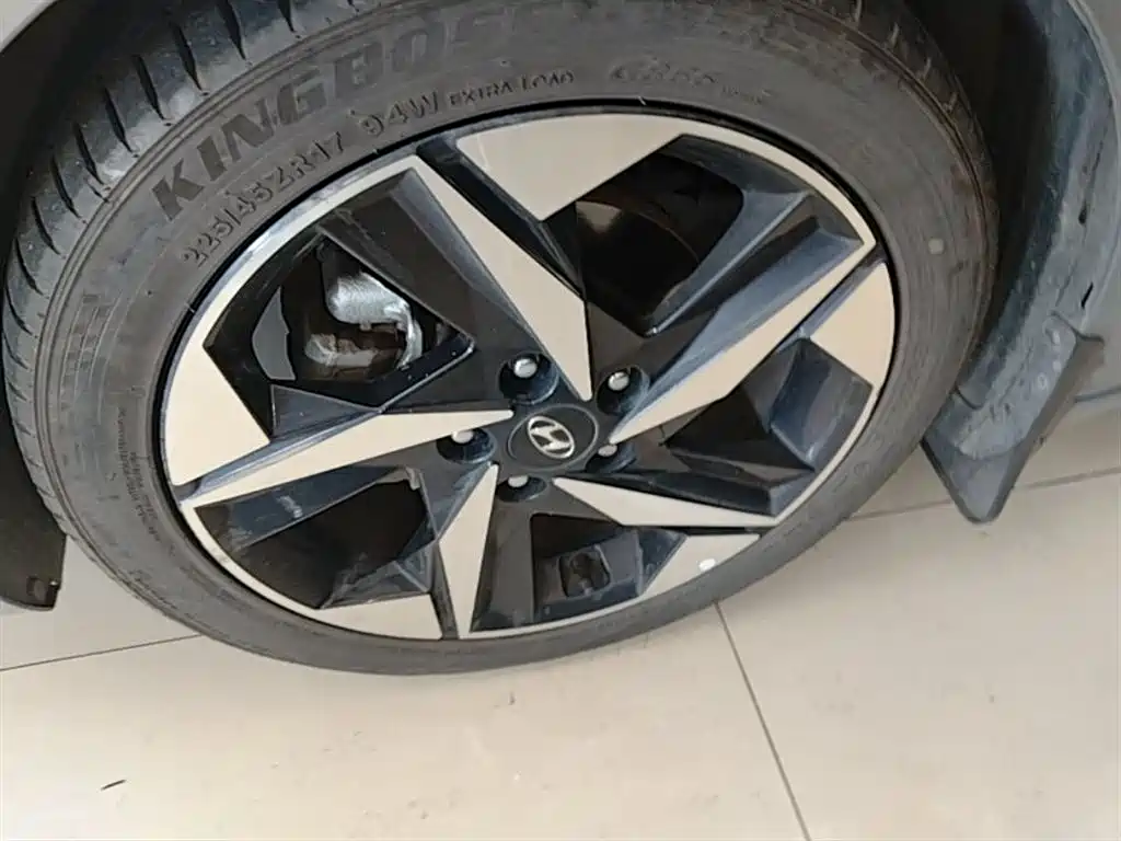 Hyundai Elantra 2022 — фото 23