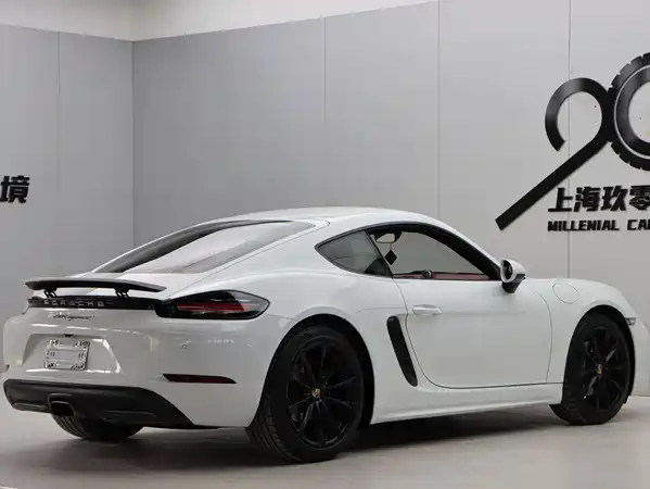 Porsche 718 2016