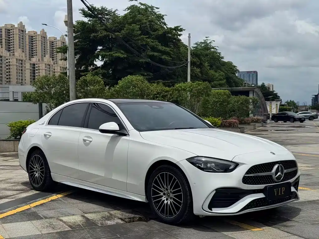 Mercedes-Benz C-Class 2022