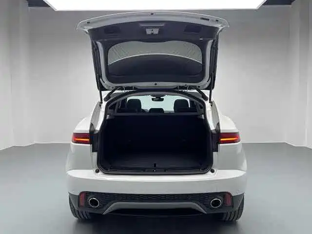 Jaguar E-PACE 2021 — фото 3