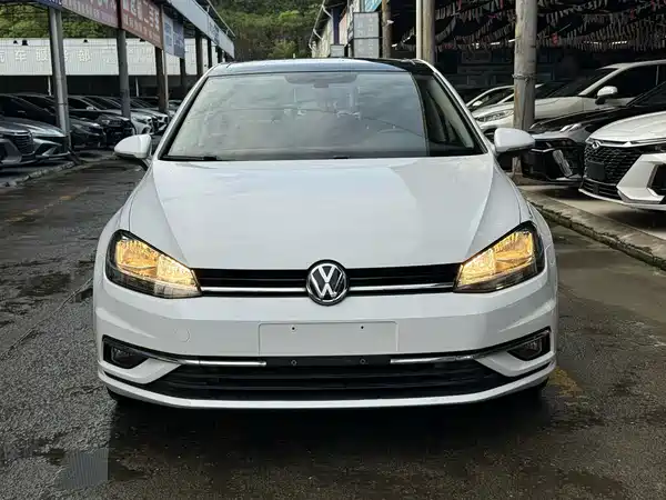 Volkswagen Golf 2020