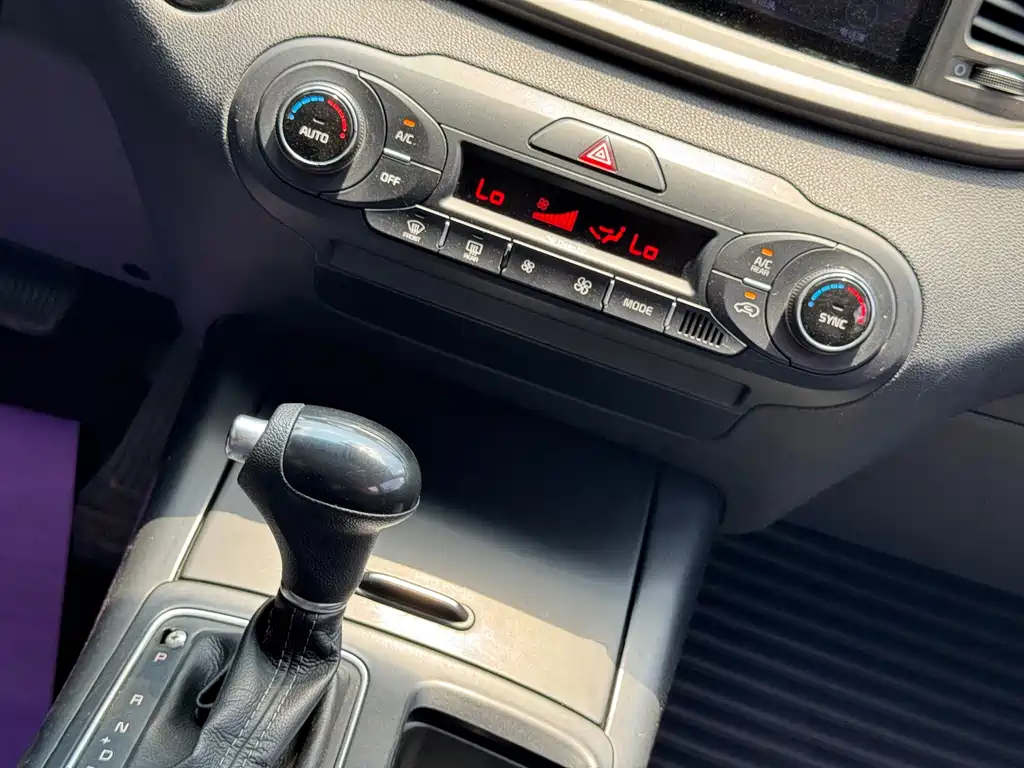 Kia Sorento 2017 — фото 19