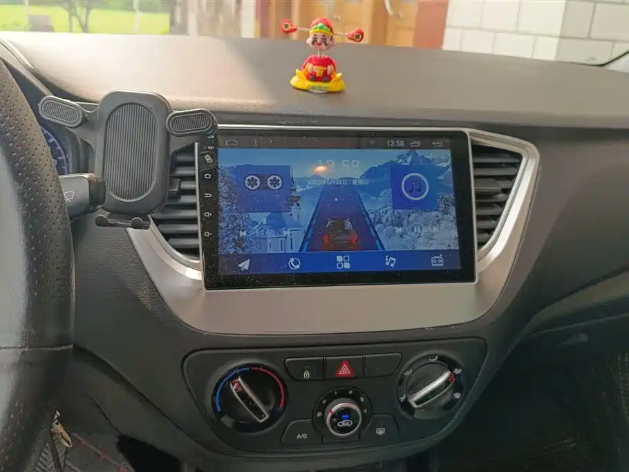 Hyundai Verna 2019 — фото 13