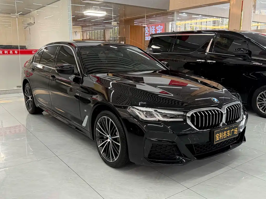 BMW 5 Series 2023