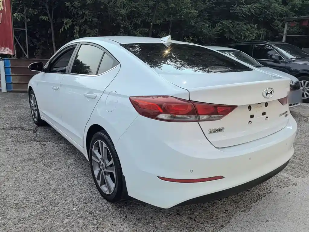 Hyundai Celesta 2017 — фото 5