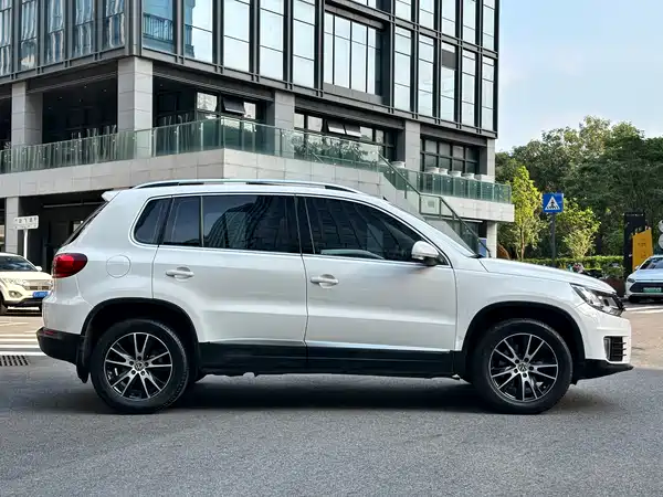 Volkswagen Tiguan 2014