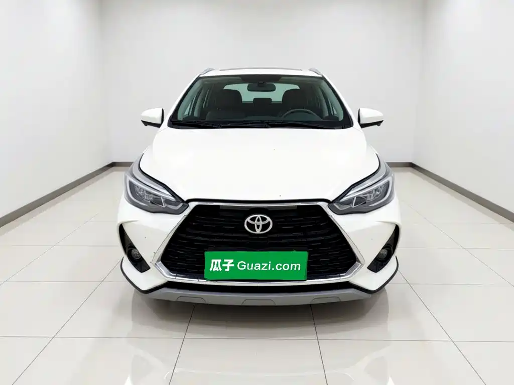 Toyota Yaris L 2023