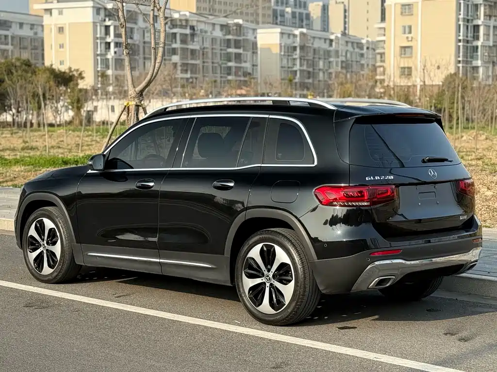 Mercedes-Benz GLB 2023 — фото 14