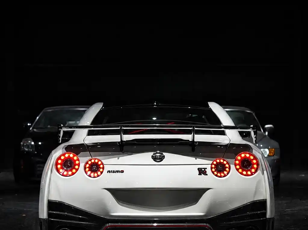 Nissan GT-R 2012 — фото 6