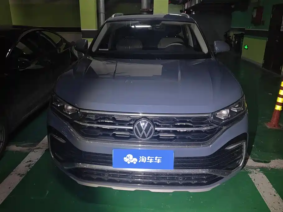 Volkswagen X 2022