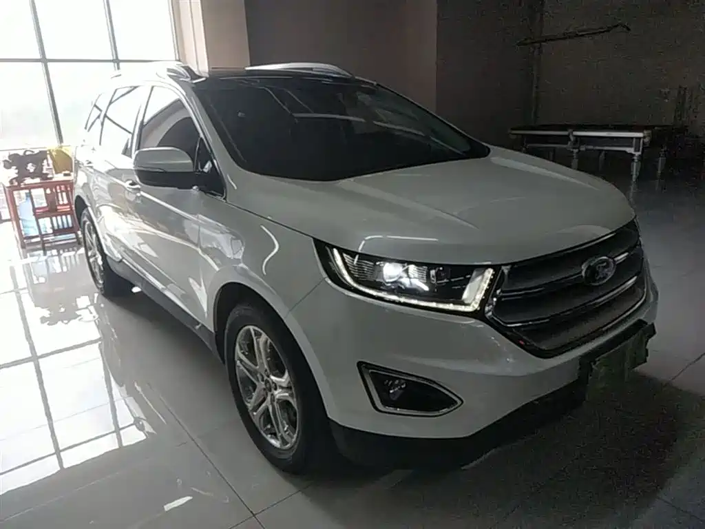 Ford Edge 2017 — фото 4