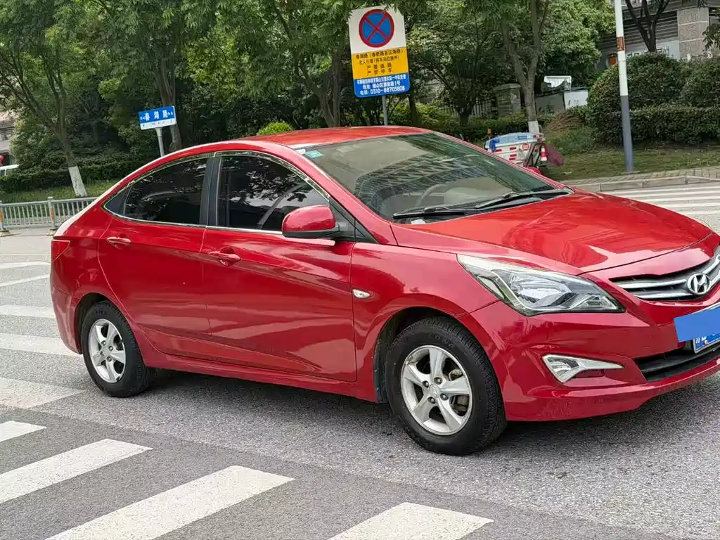 Hyundai Verna 2014 — фото 10