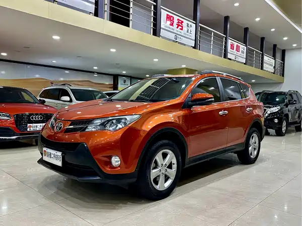 Toyota RAV4 2014