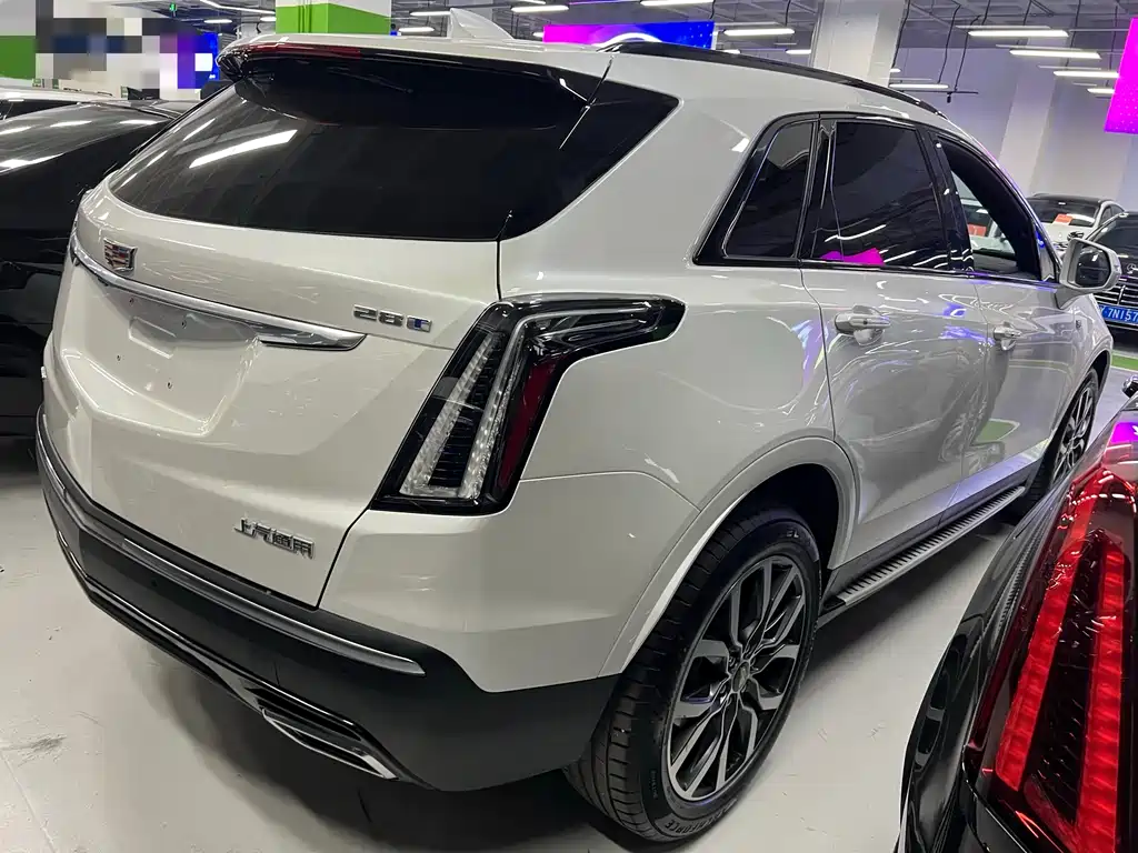 Cadillac XT5 2022 — фото 17