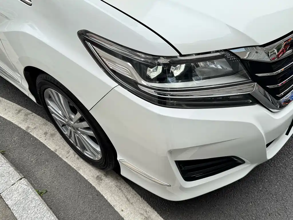 Honda Elysion 2018 — фото 12