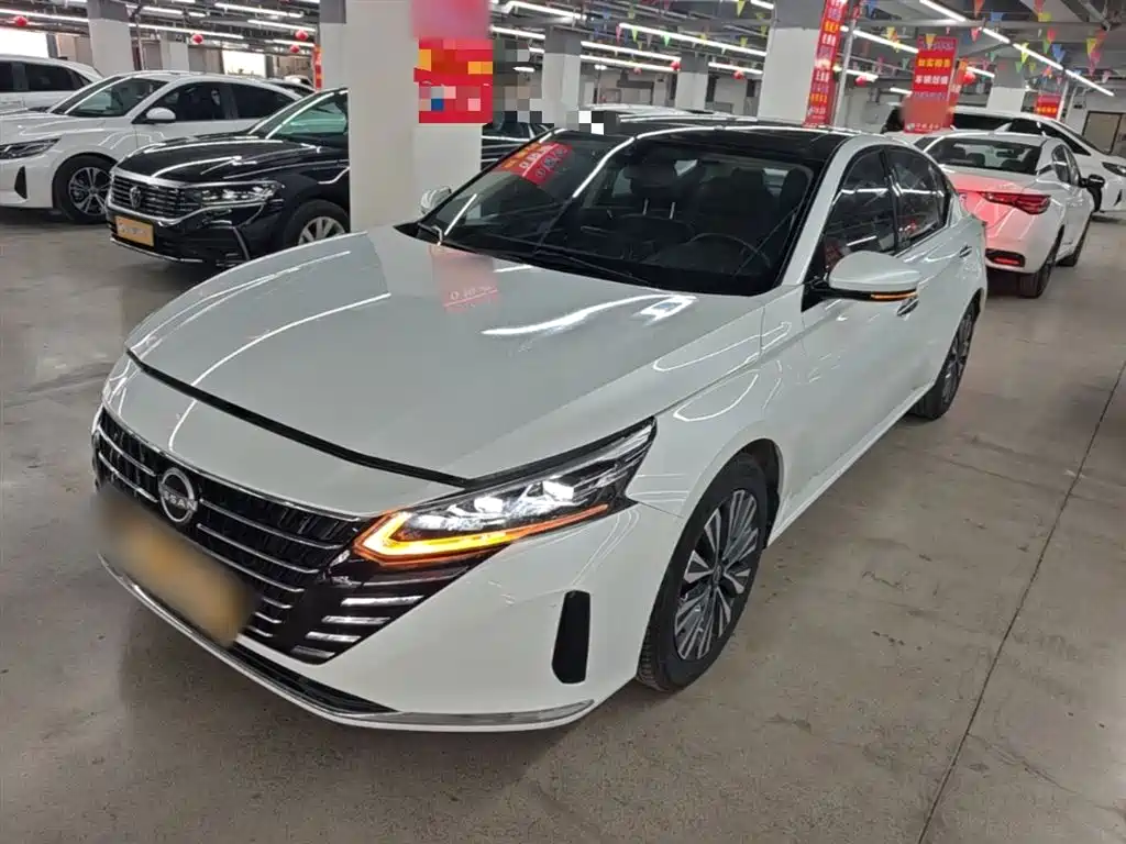 Nissan Teana 2024 — фото 1