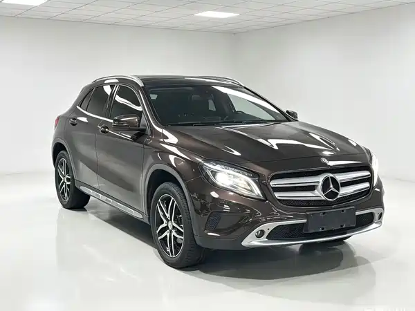 Mercedes-Benz GLA 2016
