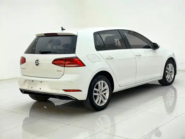 Volkswagen Golf 2020