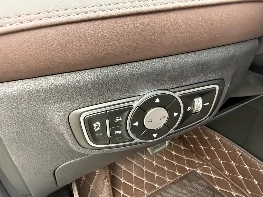Jetour Jietu X90 PLUS 2023 — фото 23