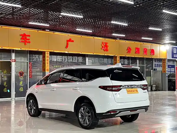 Geely Jiaji 2022