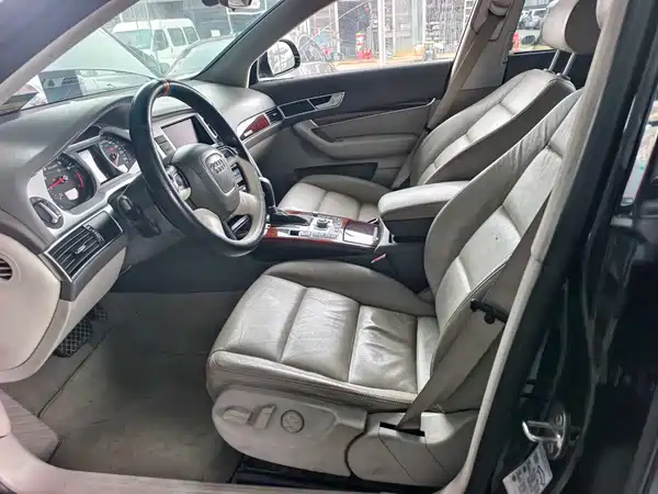 Audi A6L 2010