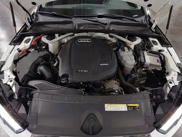 Audi A4L 2019