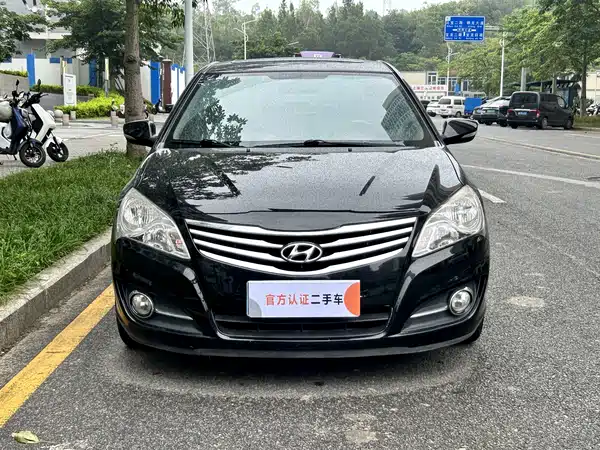 Hyundai Yuedong 2012