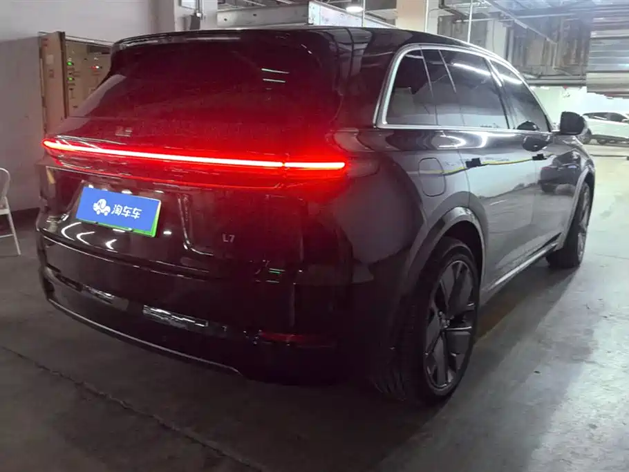 Li Auto Li L7 2025