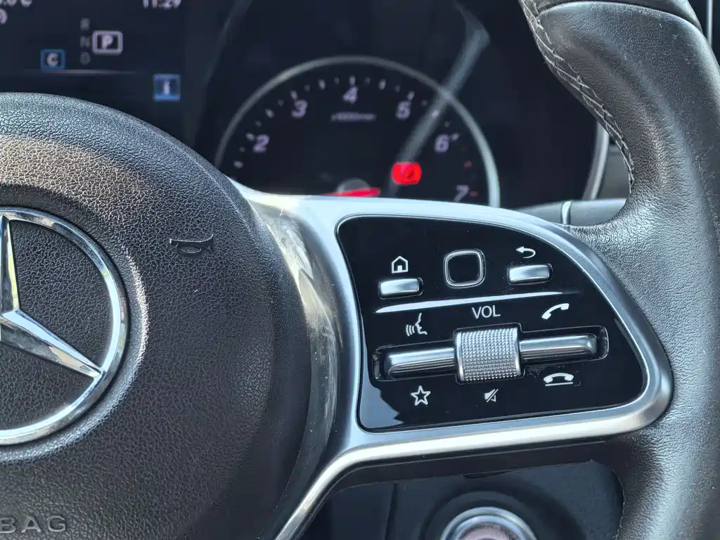 Mercedes-Benz GLC 2019 — фото 15