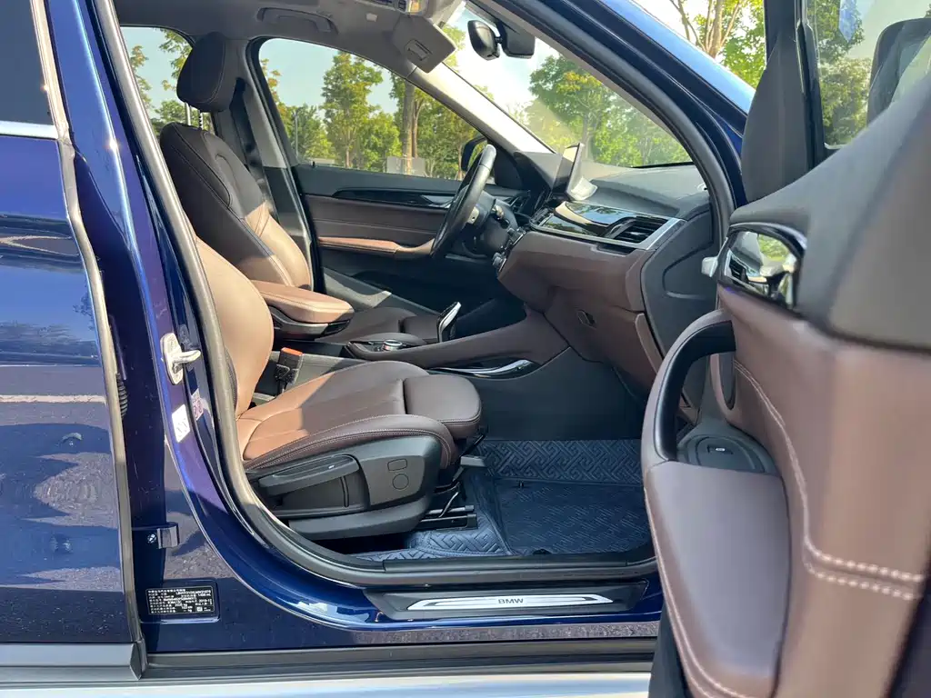 BMW X1 2020 — фото 15