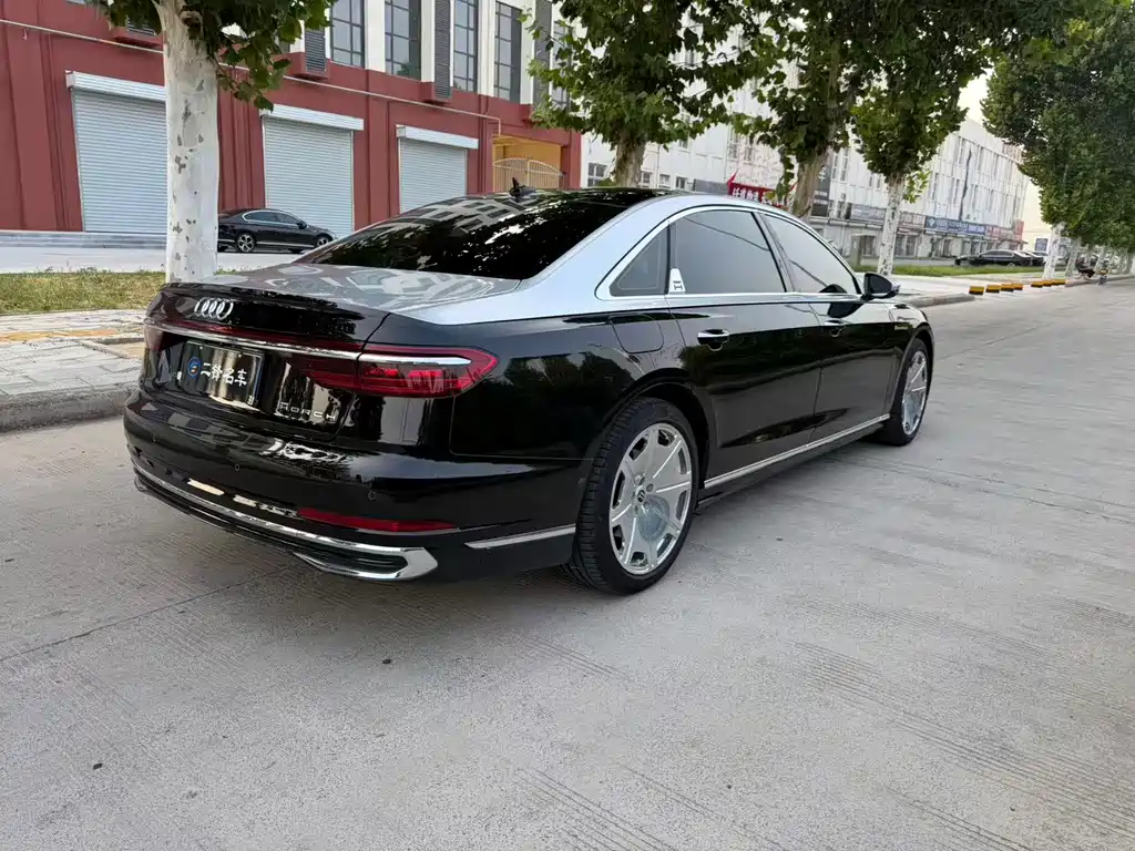 Audi A8 2024