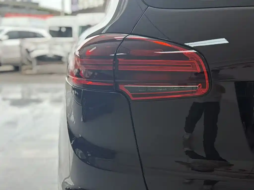 Porsche Cayenne 2015 — фото 9