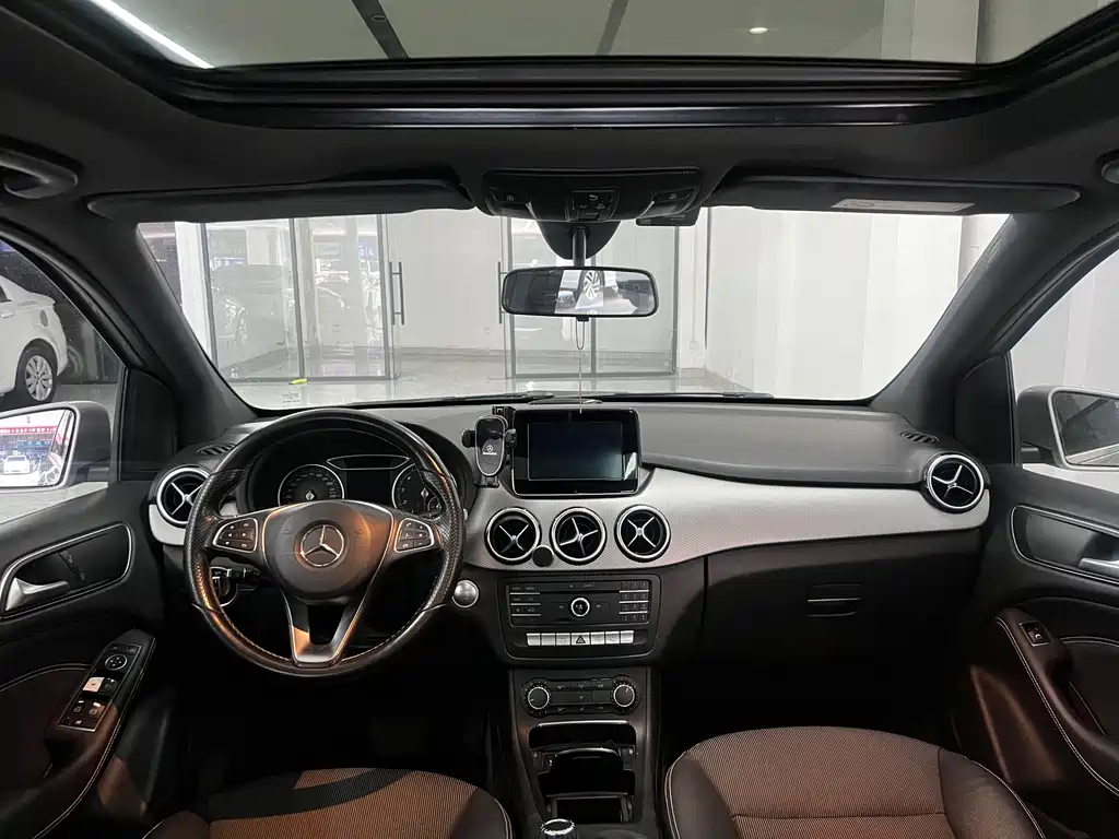 Mercedes-Benz B-Class 2015 — фото 8