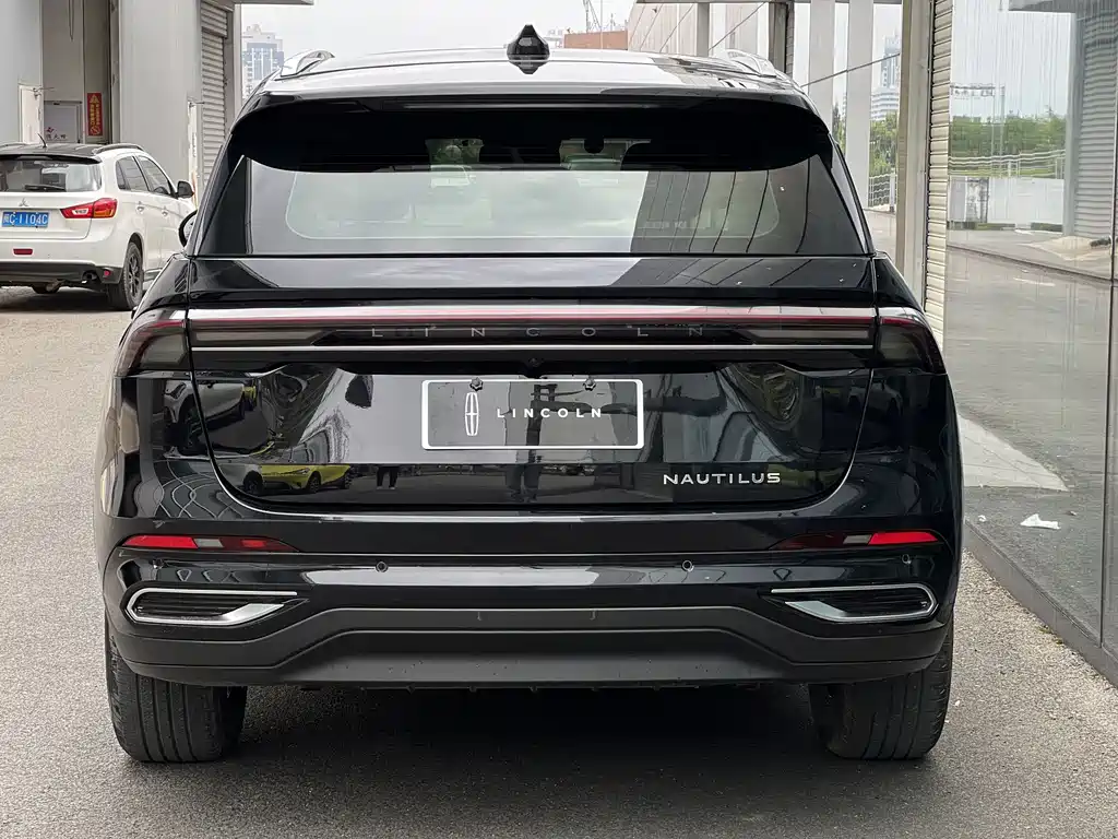 Lincoln Nautilus 2023