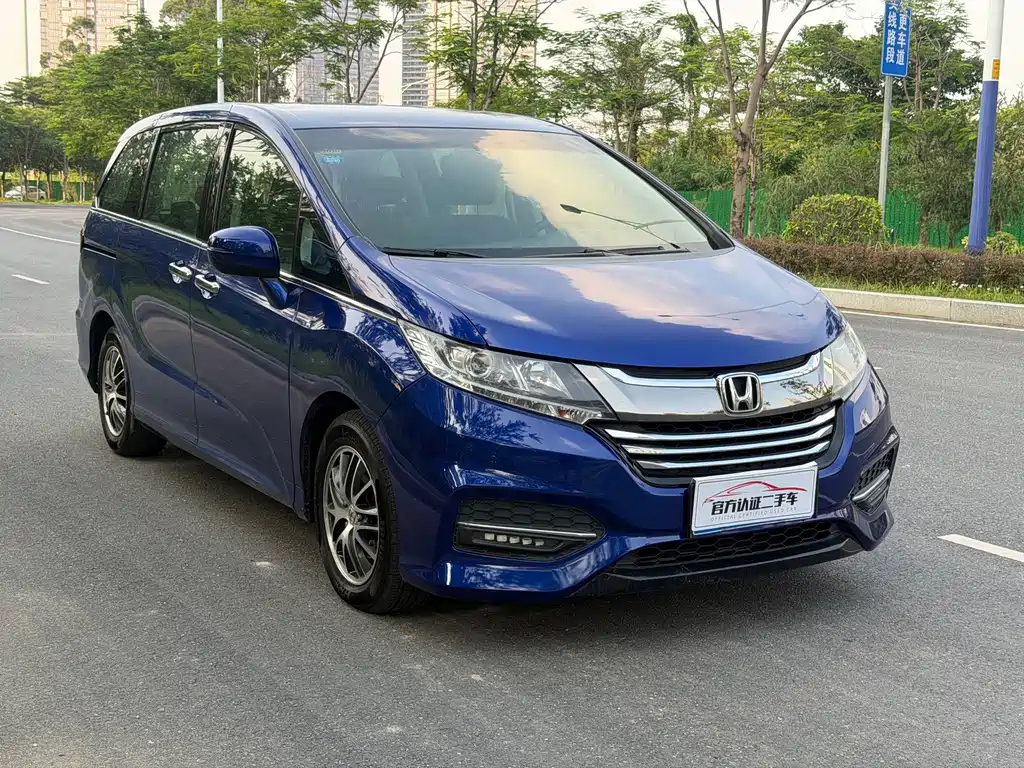 Honda Odyssey 2018 — фото 3