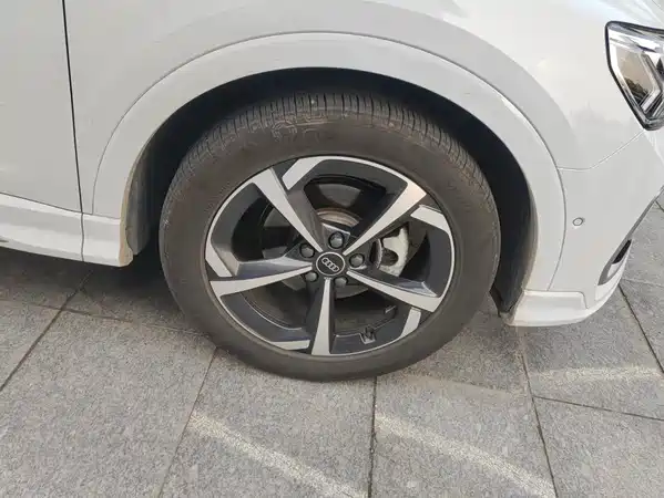 Audi Q3 2025