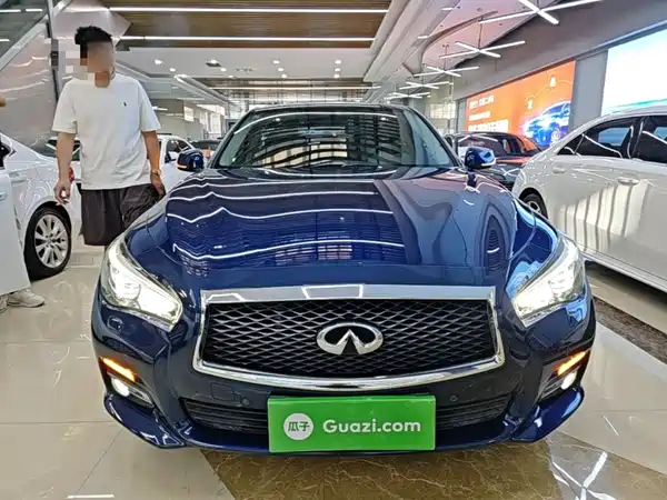 Infiniti Q50L 2017
