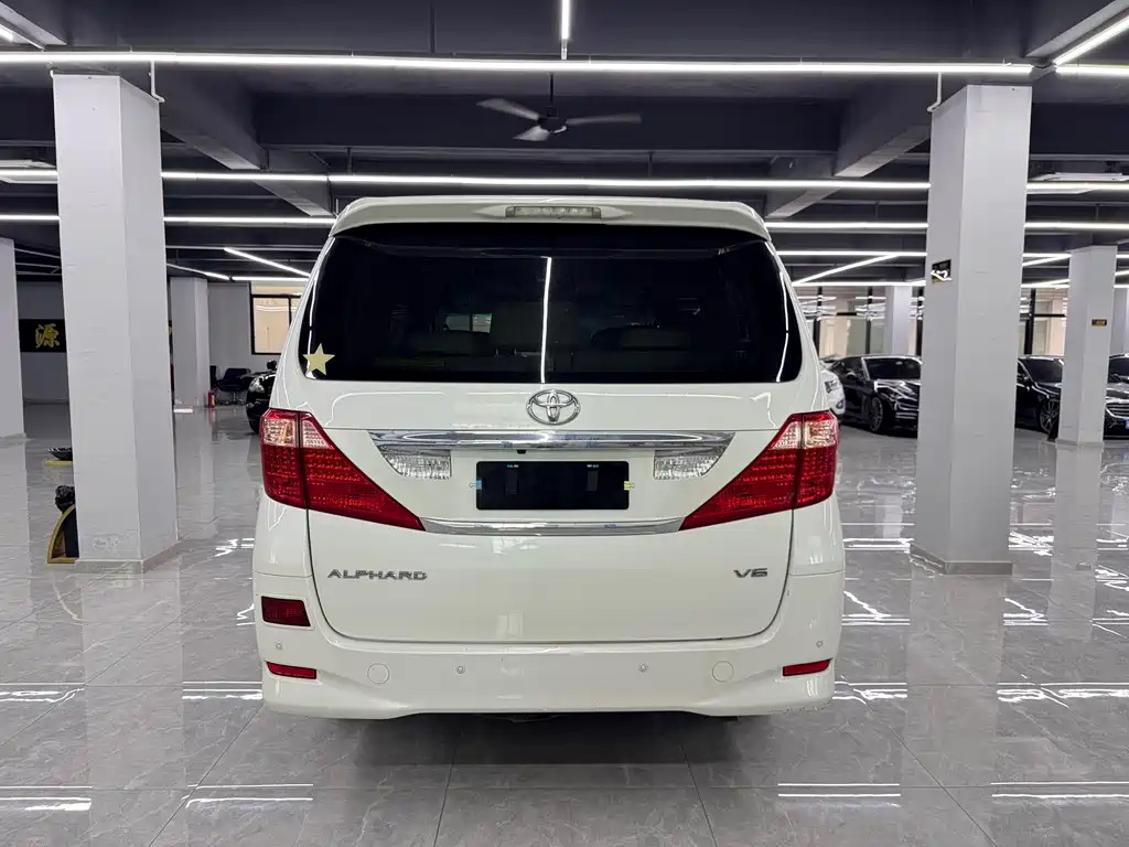 Toyota Alphard 2011 — фото 4