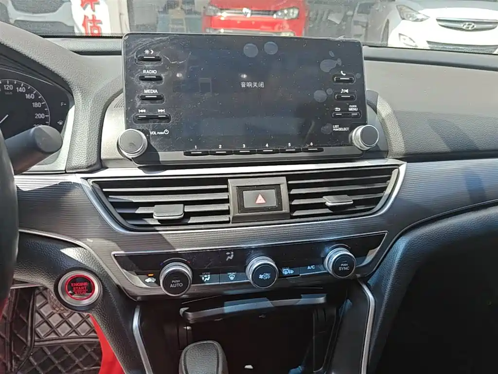 Honda Accord 2021 — фото 13