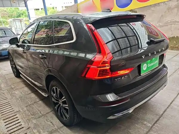 Volvo XC60 2022