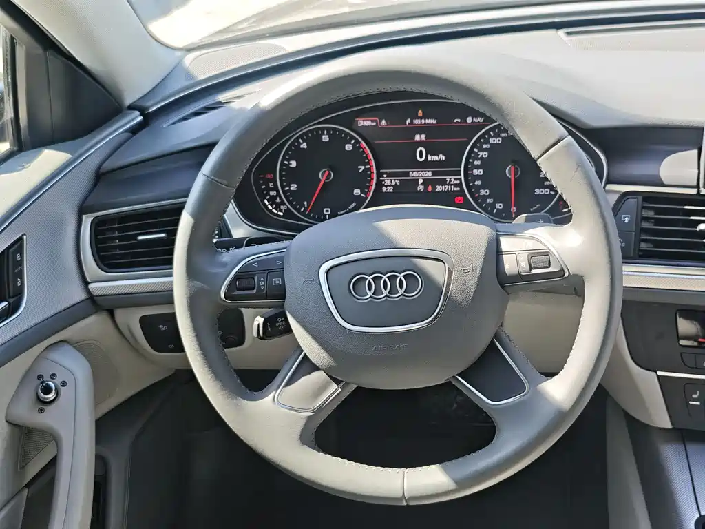 Audi A6L 2015 — фото 14