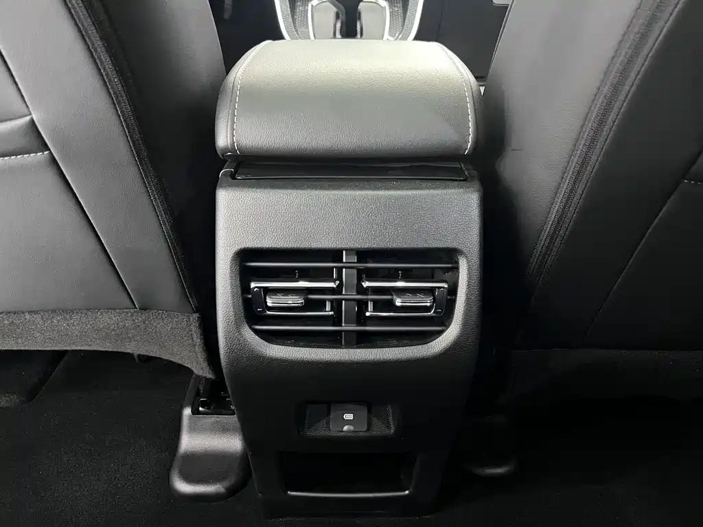 Haval M6 2023 — фото 14