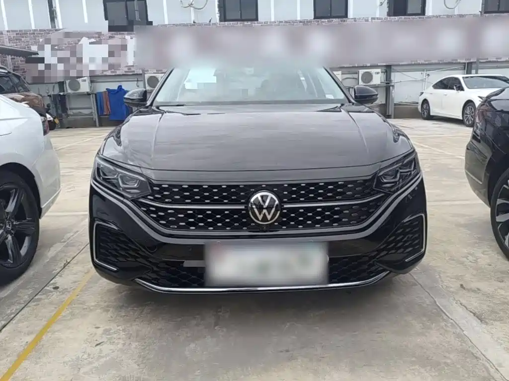 Volkswagen Passat 2023